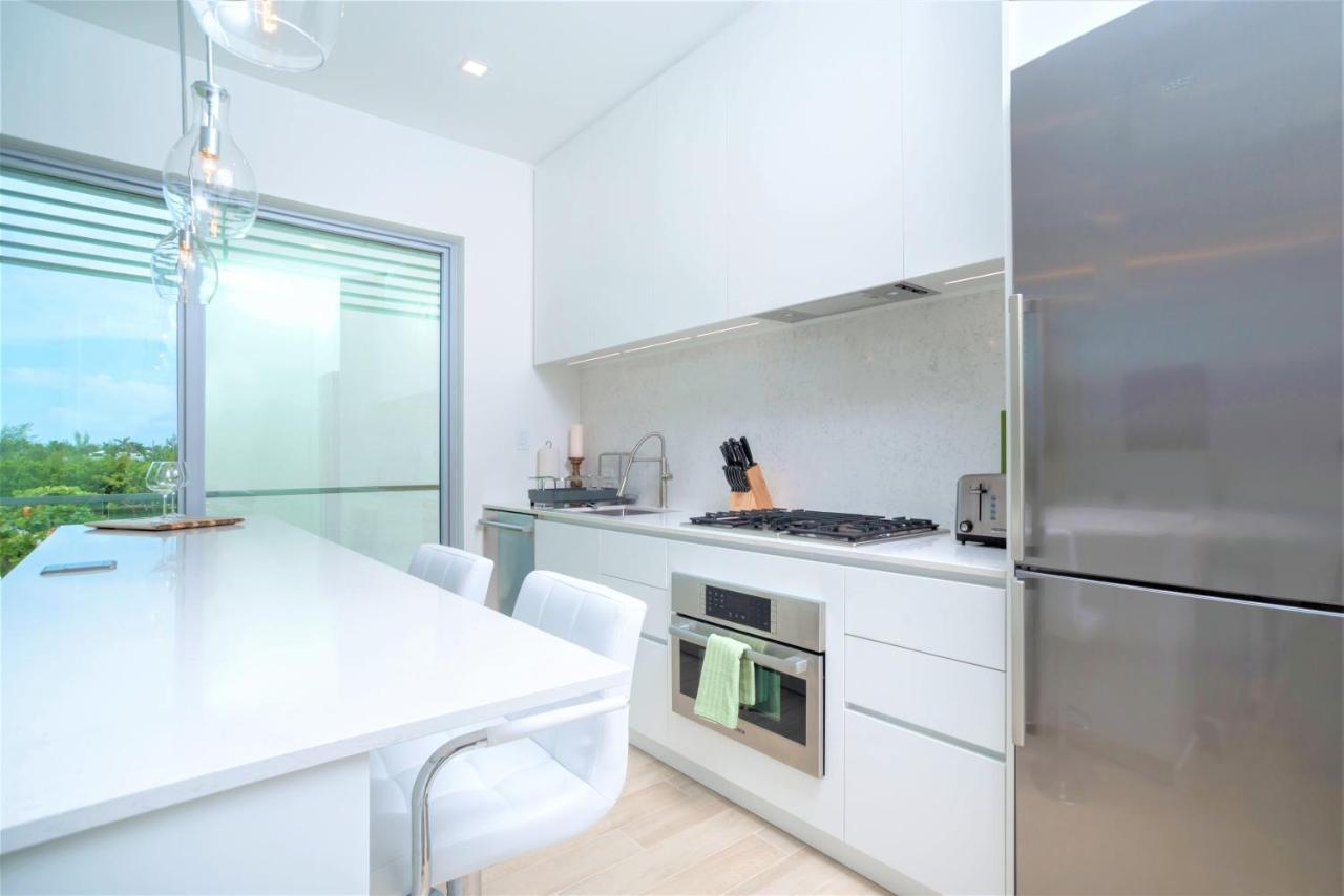 Cayman Luxury Rentals At One Canal Point George Town Exterior foto