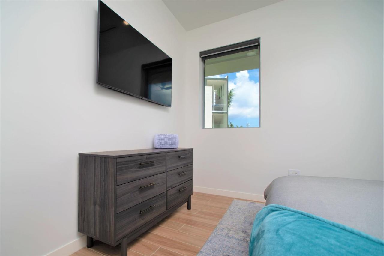 Cayman Luxury Rentals At One Canal Point George Town Exterior foto