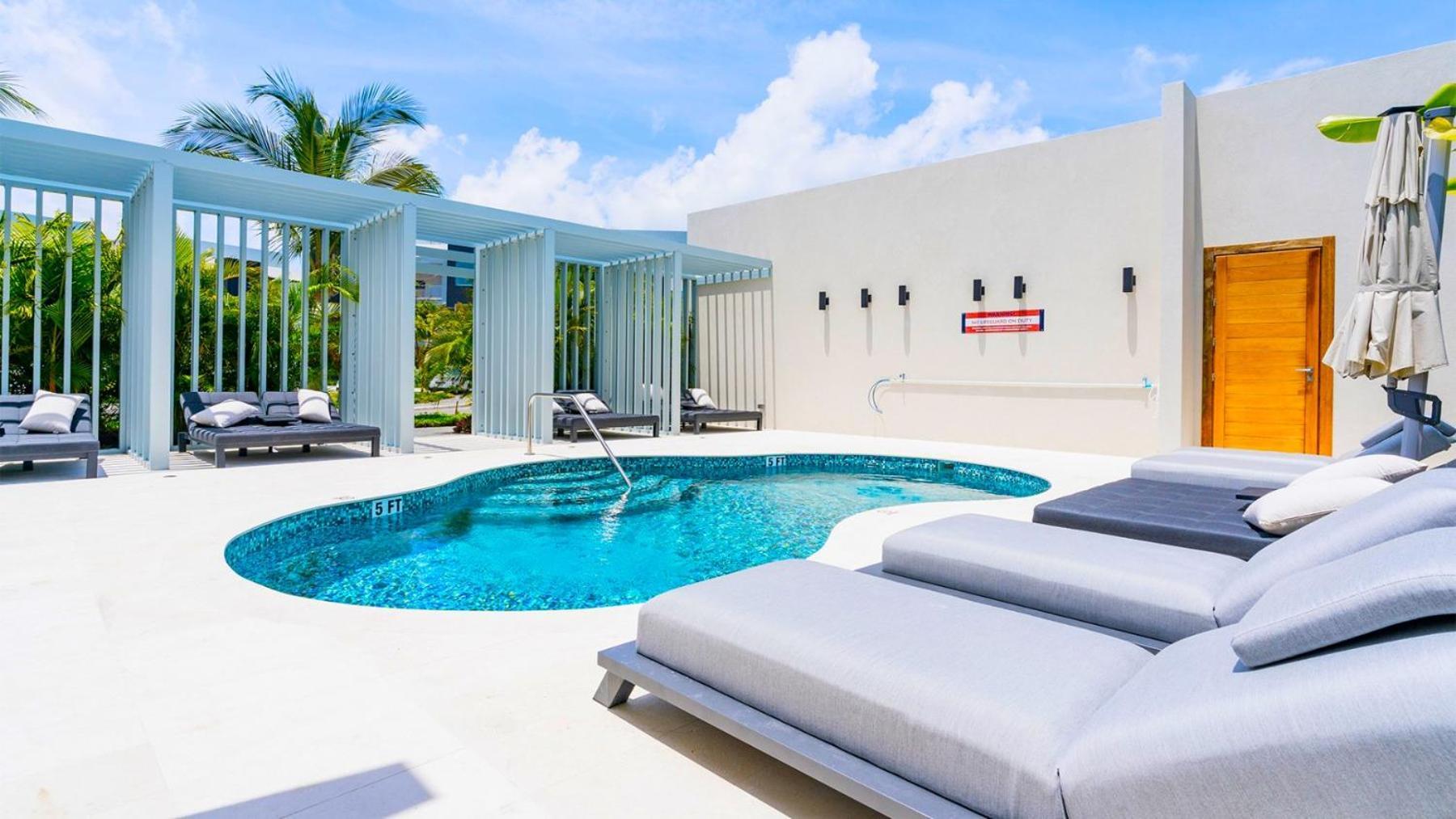 Cayman Luxury Rentals At One Canal Point George Town Exterior foto